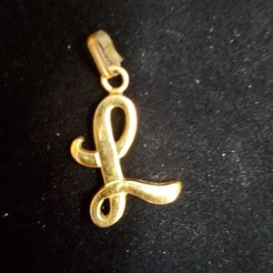 Gold letter L
